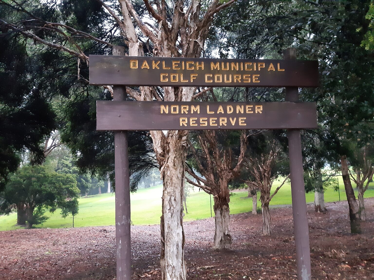 Oakleigh Golf Club A little bit of paradise in Melbourne's south east.